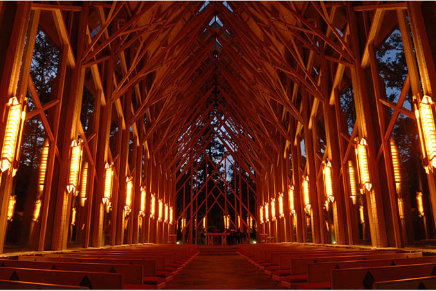 Thorncrown Chapel