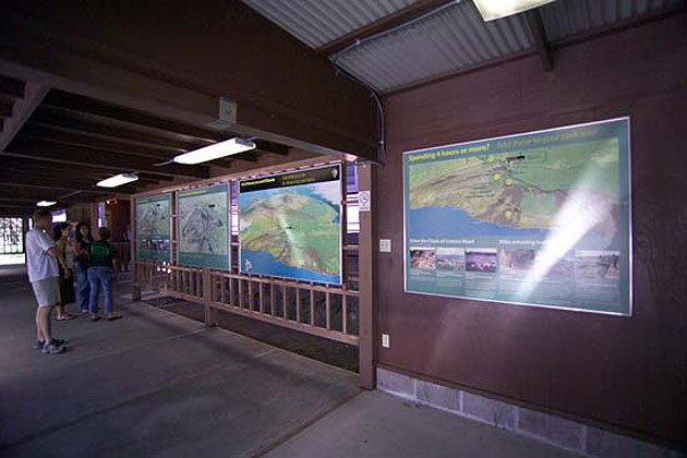 Volcanoes Visitor Center