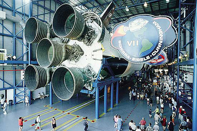 Apollo Saturn V Center KSC