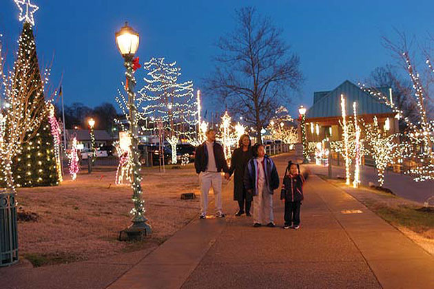 Christmas Along Cumberland
