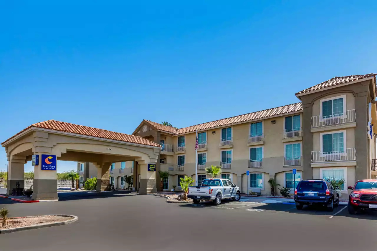 Comfort Inn & Suites El Centro I-8