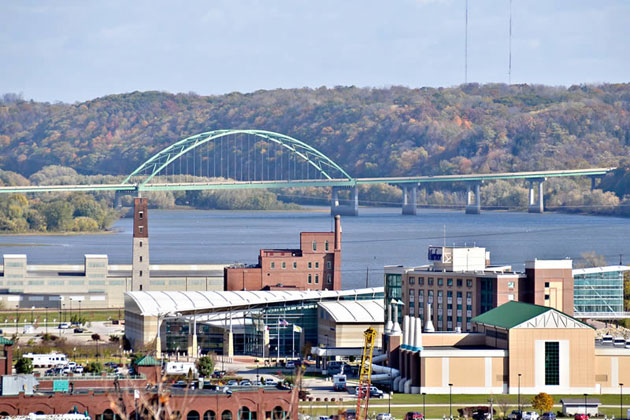 Dubuque to Wisconsin Bridge