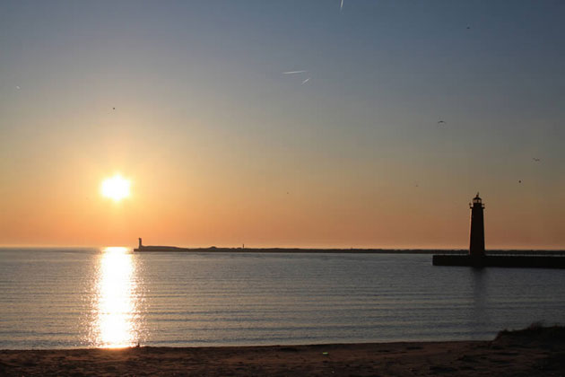 Muskegon South Pier Lighthouse