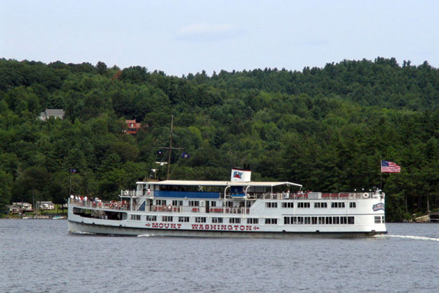 Mount Washington on Lake Winnipesaukee
