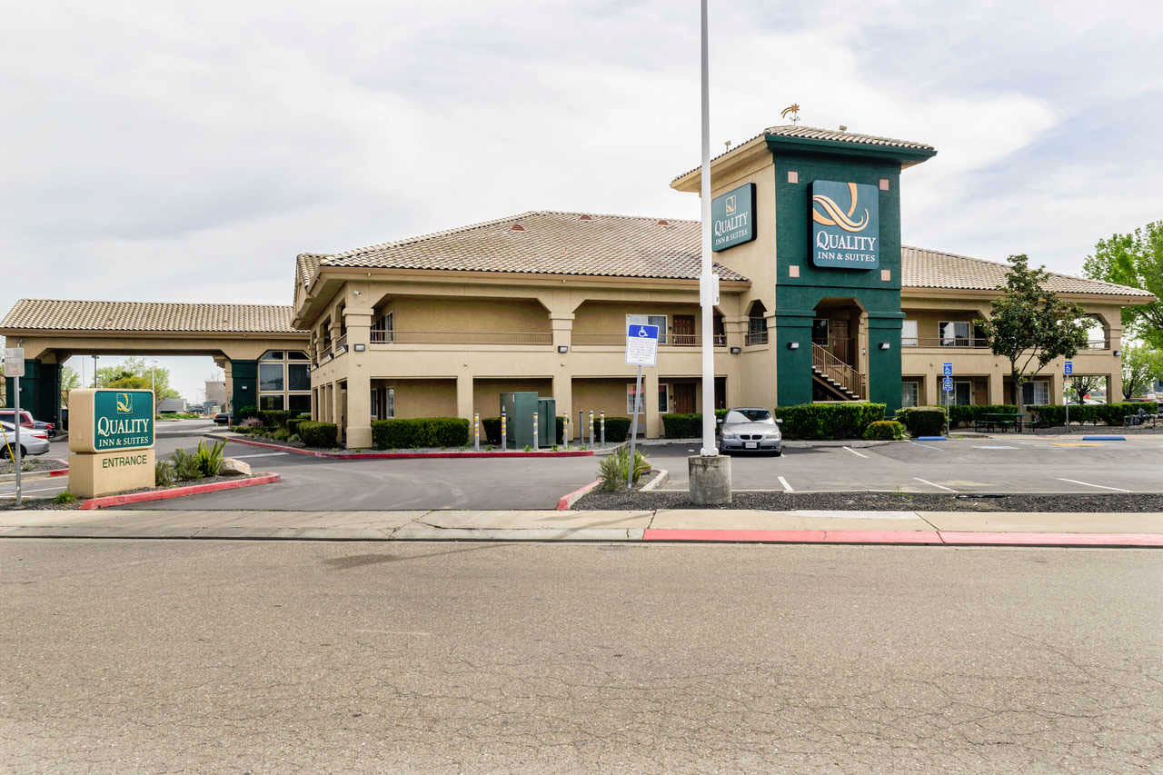 Quality Inn & Suites Lathrop