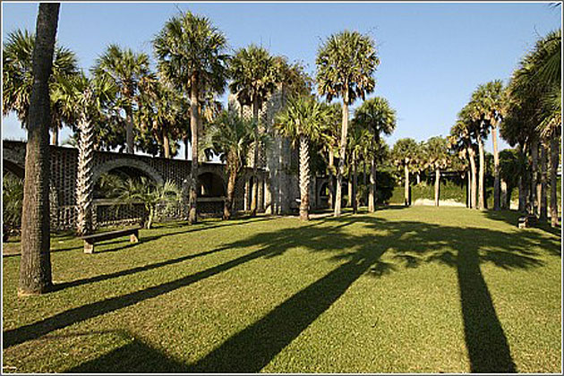 Atalaya Castle Courtyard