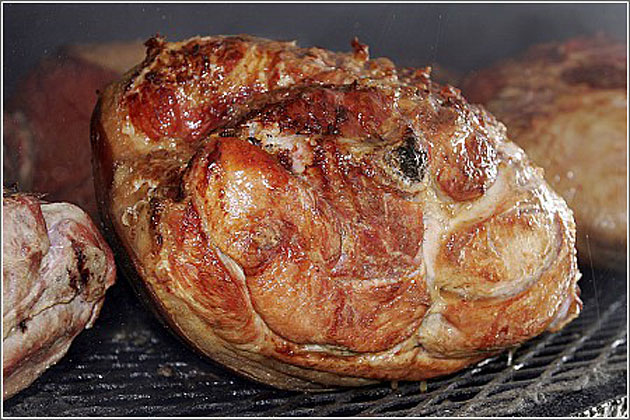 Barbecue Ham Shoulder