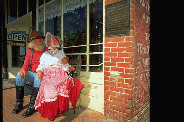 Couple in Old Town