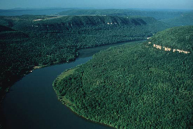 Tennessee River