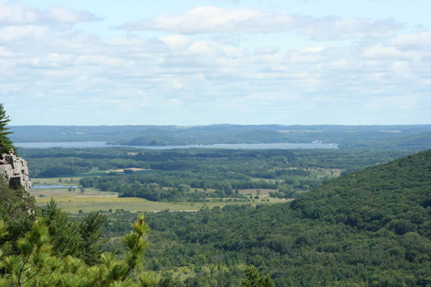 Devil's Lake State Park