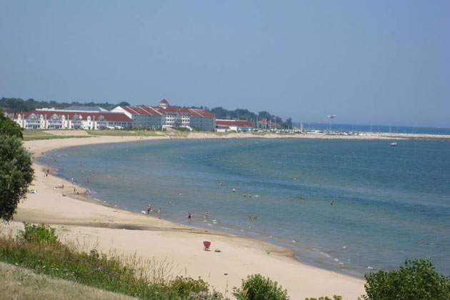 Blue Harbor Resort