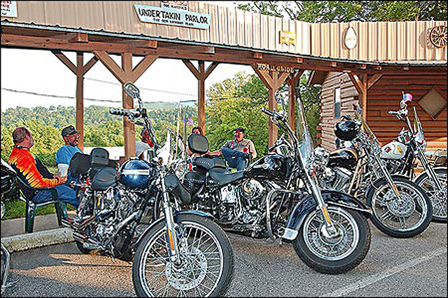 Iron Horse Stables, Berryville