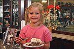 Charlotte's Eats and Sweets, Keo