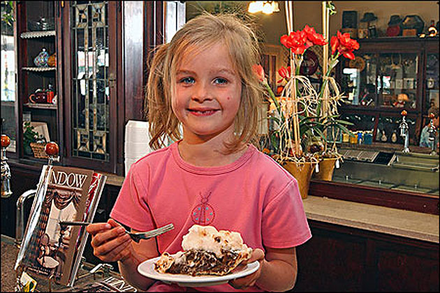 Charlotte's Eats and Sweets, Keo