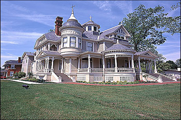 Pillow-Thompson Victorian House