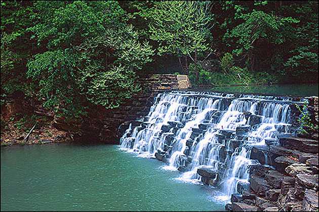 Devil's Den State Park