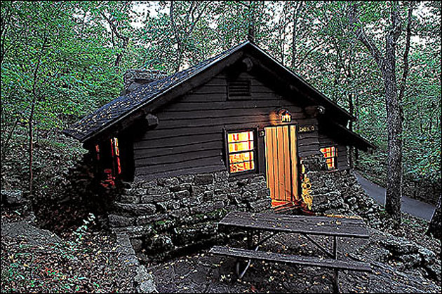 Devil's Den State Park