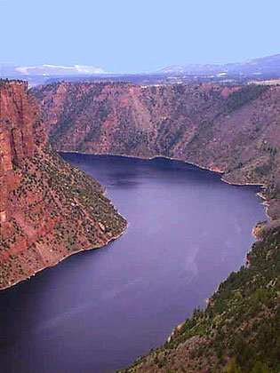 Flaming Gorge Lake