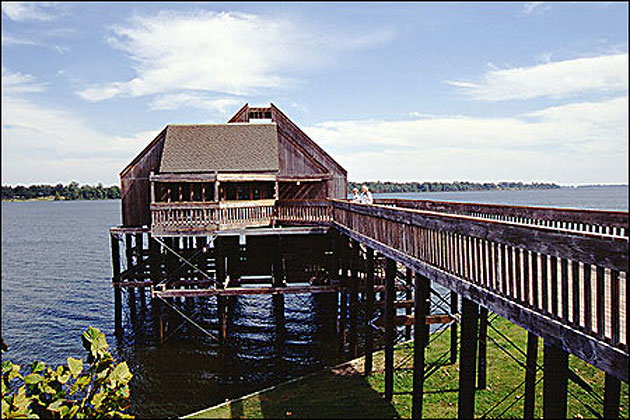 Lake Village Welcome Center