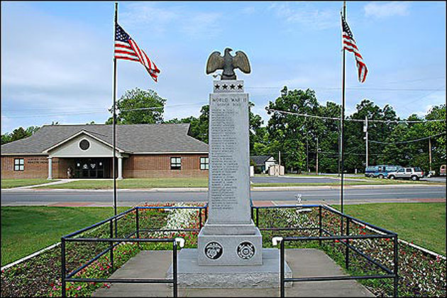 Memorial at Lonoke County Courthouse