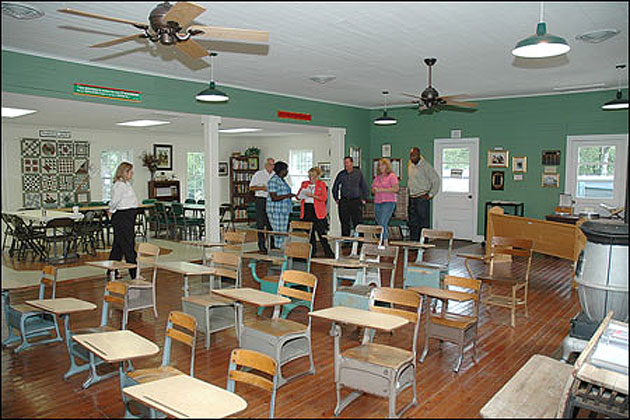 Eddie Mae Herron Center, Pocahontas