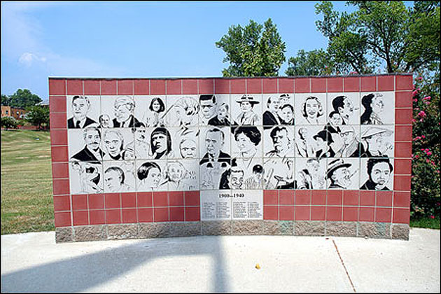 Century Wall, Pocahontas