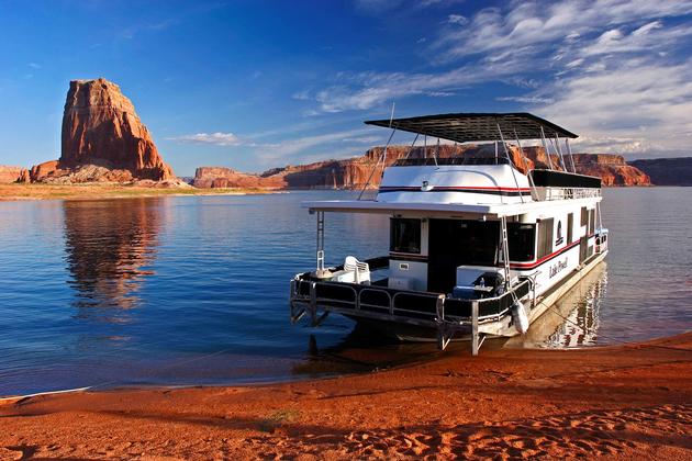 Houseboating on Lake Powell