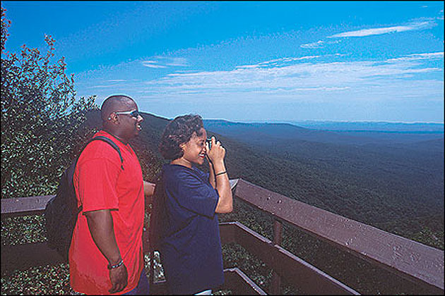 Queen Wilhelmina State Park, Mena